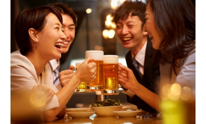 厚労省、初の飲酒ガイドライン作成へ“お酒のリスク”知識を普及・推進